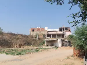 Chillaasan Devi Mandir (Kuldevi of Tomars)