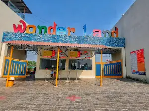 Wonderland Water Park