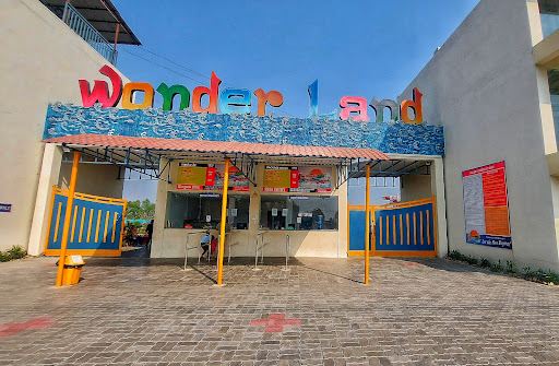 Wonderland Water Park