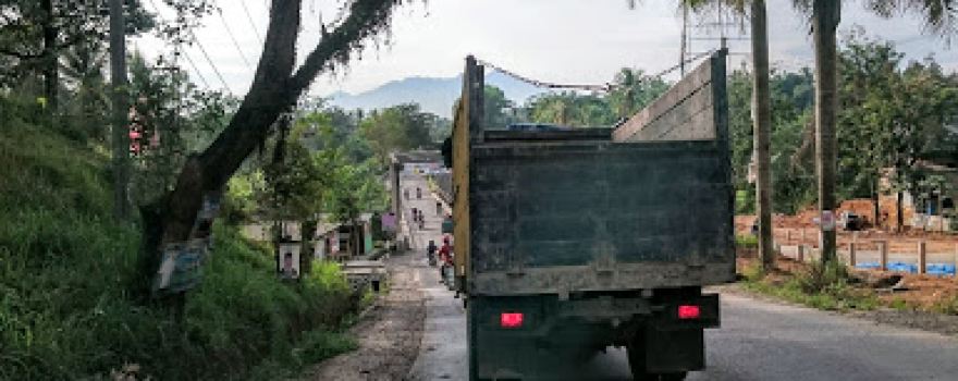 Kolam Renang Bukit Sarinongko