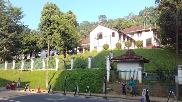 Kingswood College Swimming Pool