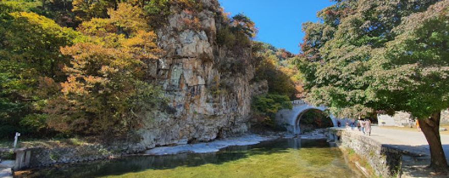Mungyeong Saejae, 1st Gateway
