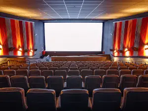 Cineflix 3 Américas