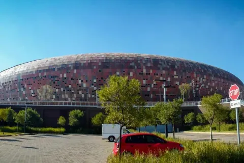 FNB 경기장