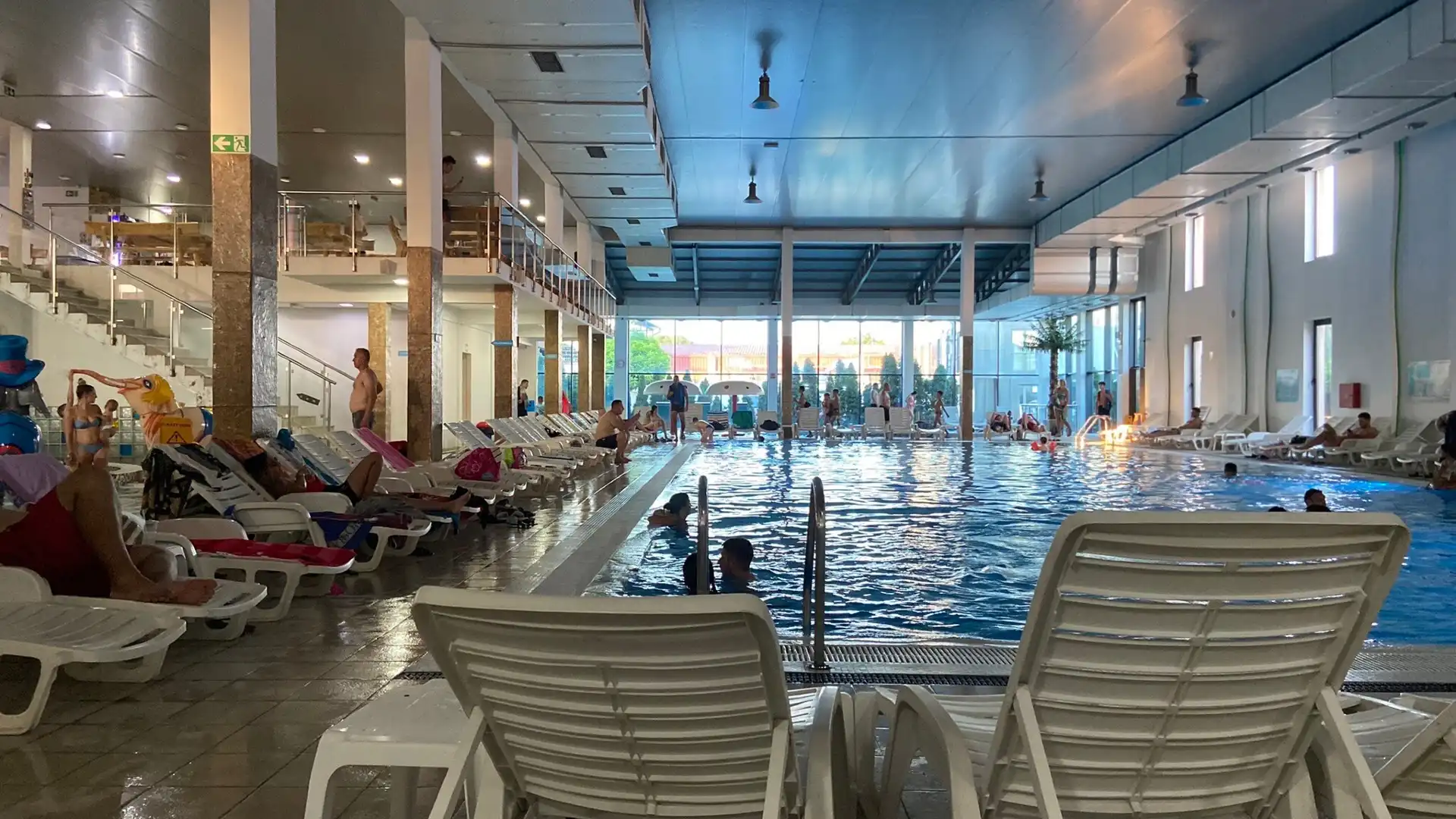 Hotels near Aqua Park Hollywoodland
