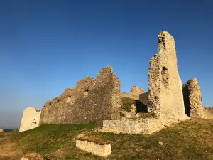 Branč castle ruins
