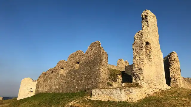 Branč castle ruins