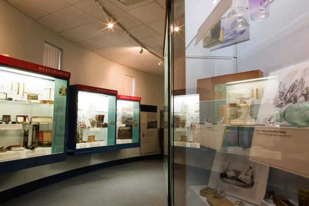 Hotels near George Marshall Medical Museum
