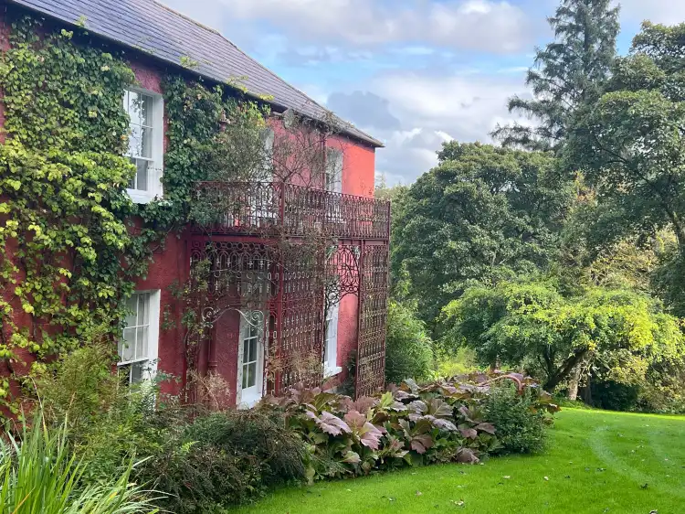 Hotels near Glebe House and Gallery