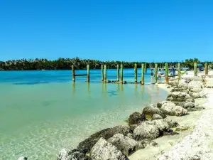 Sombrero Beach