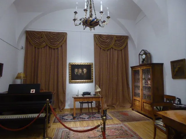 2_Museum of Music History