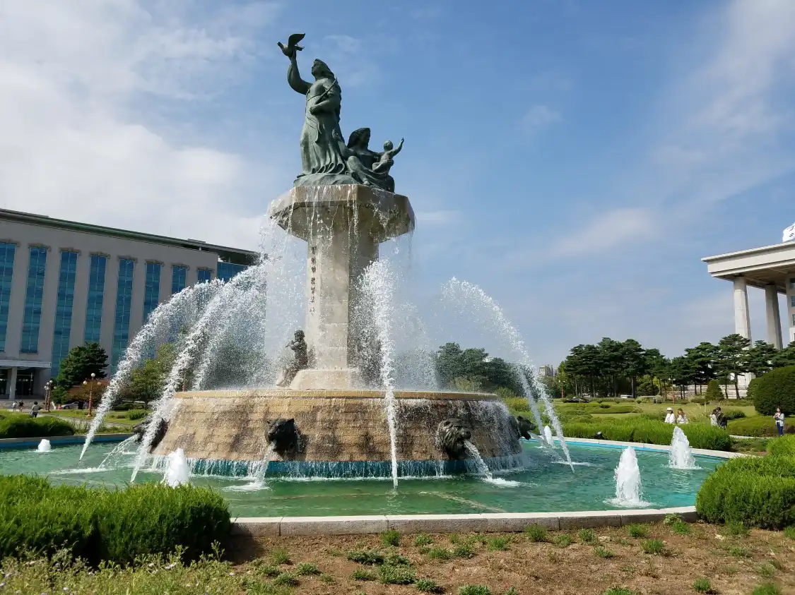 Hotels near National Assembly Building