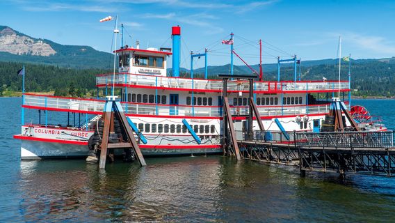 Columbia Gorge Sternwheeler Dining & Sightseeing Cruises