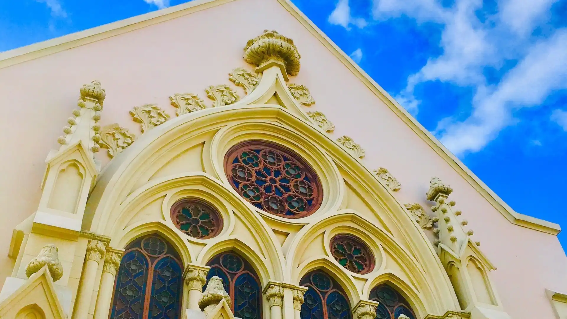 Hotels near Shukugawa Catholic Church