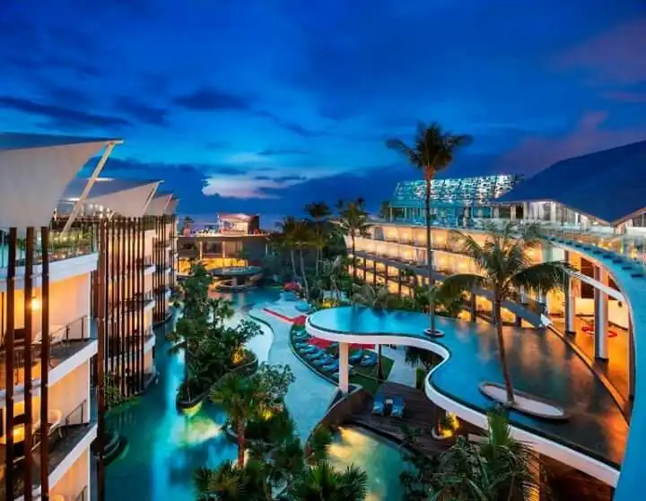 Hotels in Al-Muharraq