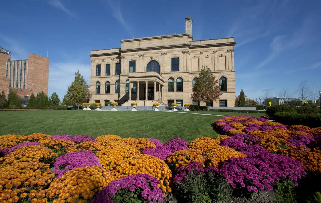 Hotel dekat World Food Prize Hall of Laureates