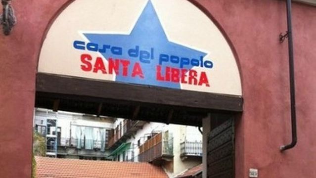 People's House - Santa Libera