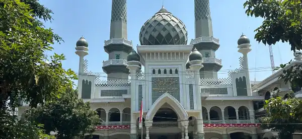 Hotels near Masjid Tiban