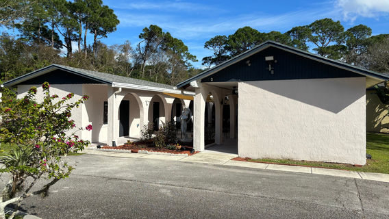 Pineapple Playhouse