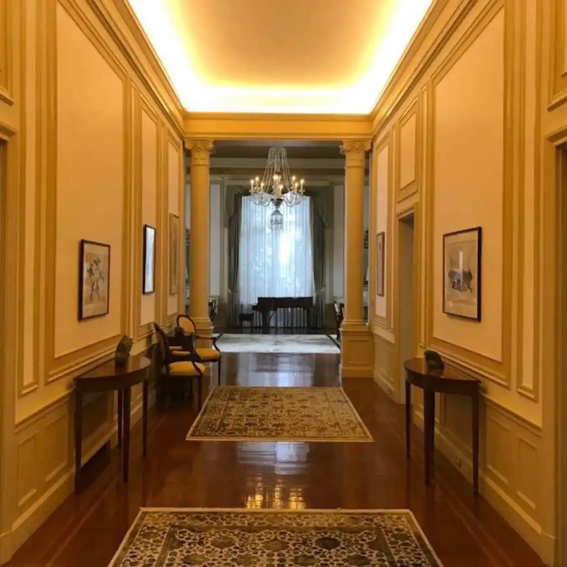 Hotels near Embassy of Canada to Japan, in Tokyo