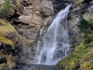 Waterfall Ardones