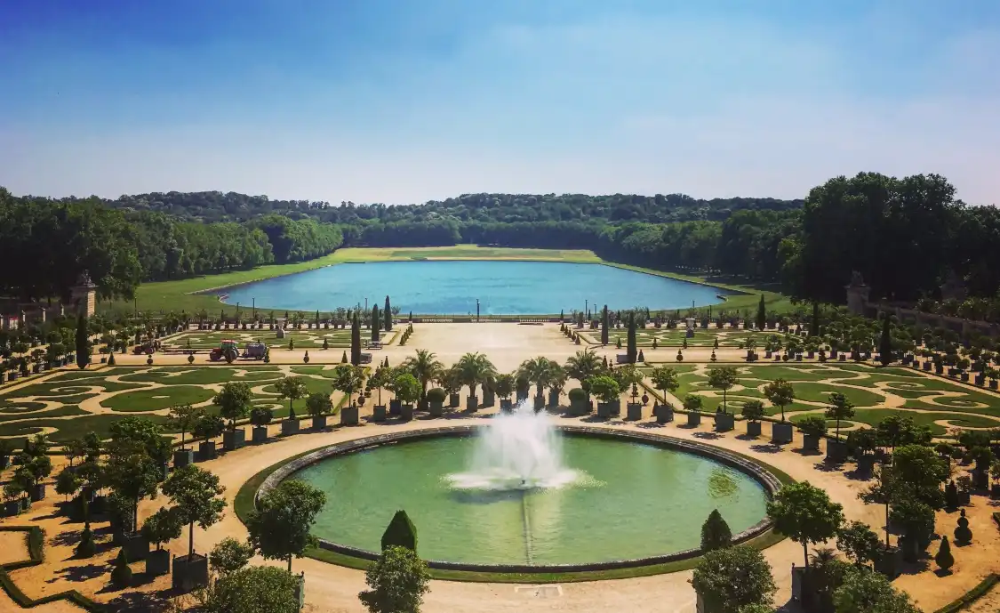 Hotels near Gardens of Versailles