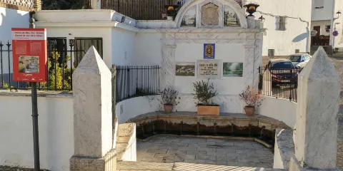 Fuente de los Doce Canos