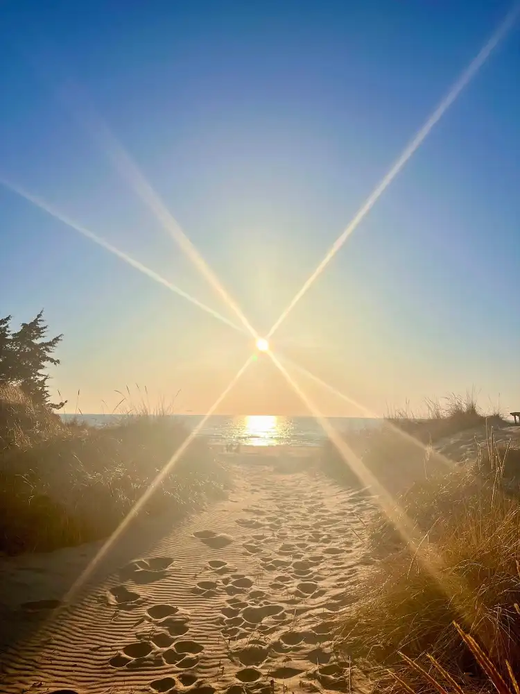 Hotel a White River Township