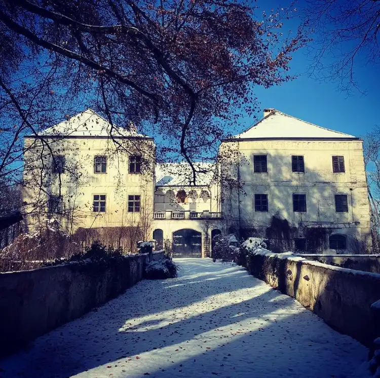 Hotel a Gemeinde Kirchdorf am Inn