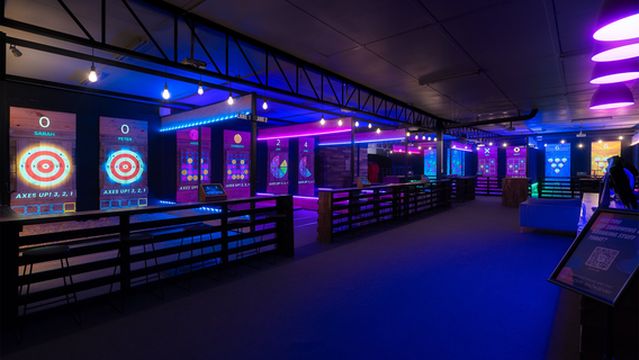 AXXE - Axe Throwing & Smash Room