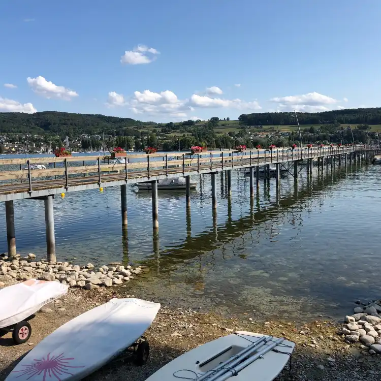 Hotels near Hafen Hemmenhofen