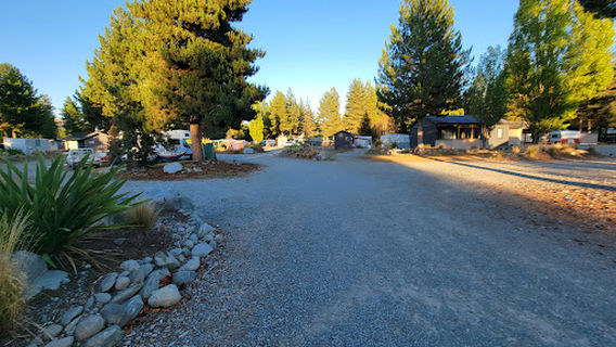 Lake Ruataniwha Holiday Park & Motels