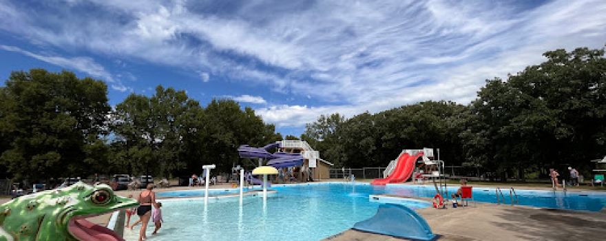 Souris-Glenwood Outdoor Pool & Waterpark
