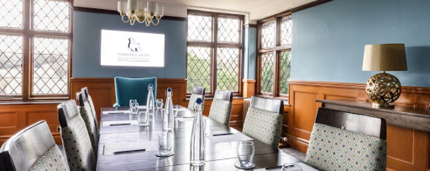 Mannings Heath Golf Club