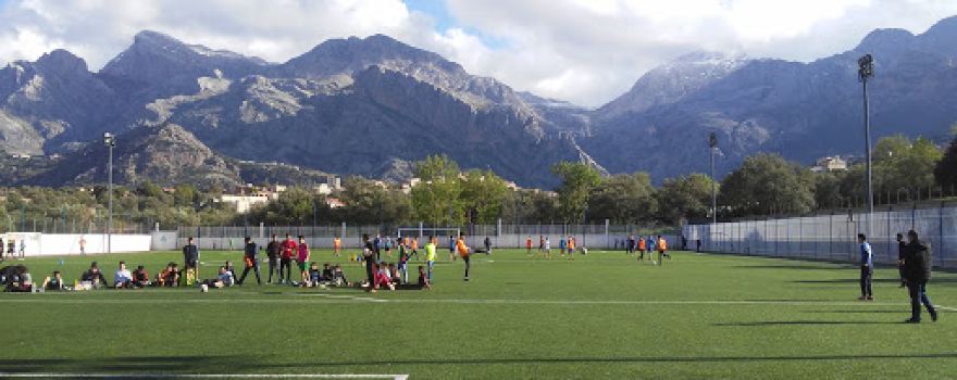 Stade De Football Ait Bouaddou (Taghzouth)