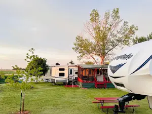 Elwood Resort & Campground