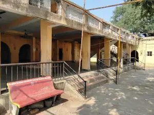 Ancient Ratneshwar Mandir