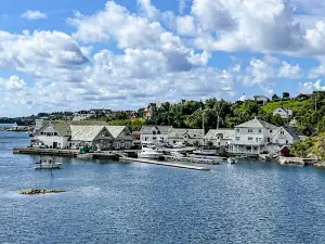 Bakkasund Gjestehavn