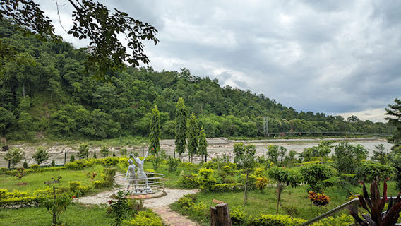 Domukha Park