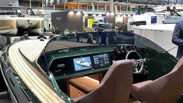 Месси Дюссельдорф