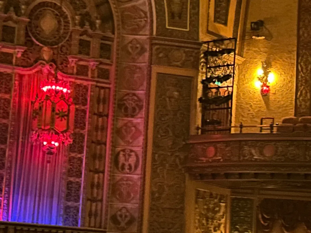 5_Embassy Theatre