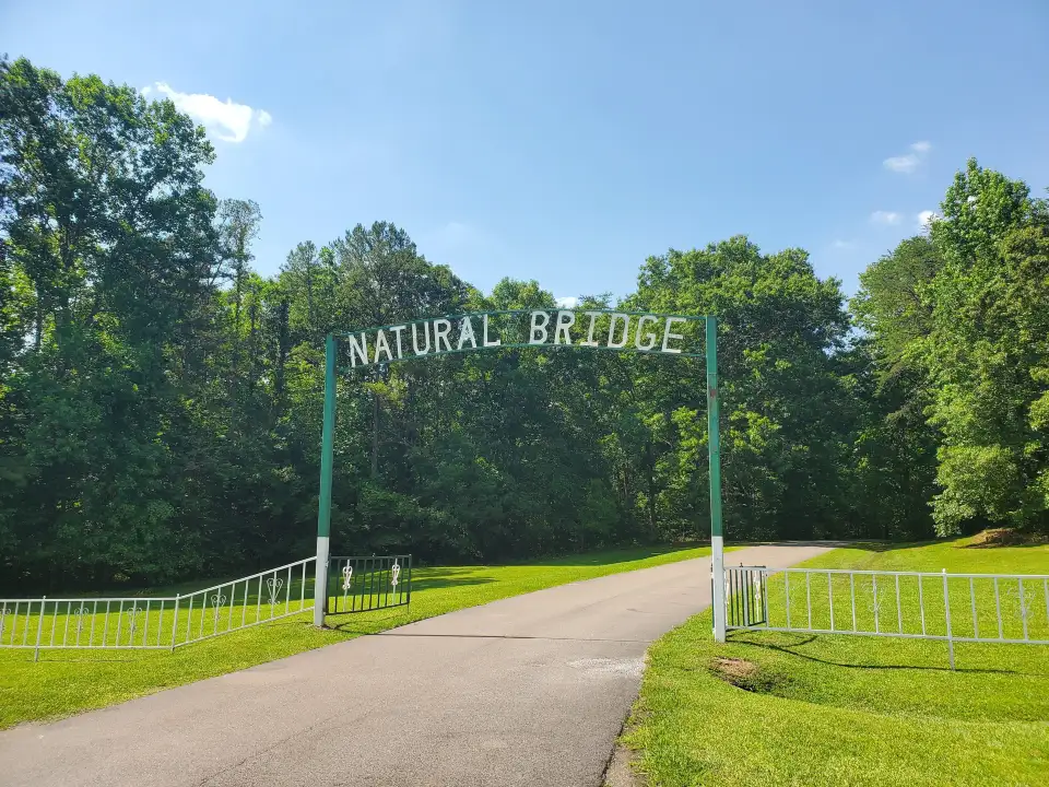 3_Natural Bridge Park