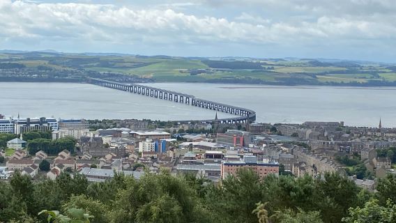 Dundee Law