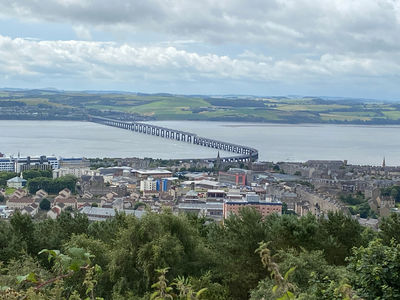 Dundee Law