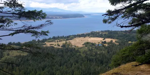 Mount Geoffrey Escarpment Provincial Park