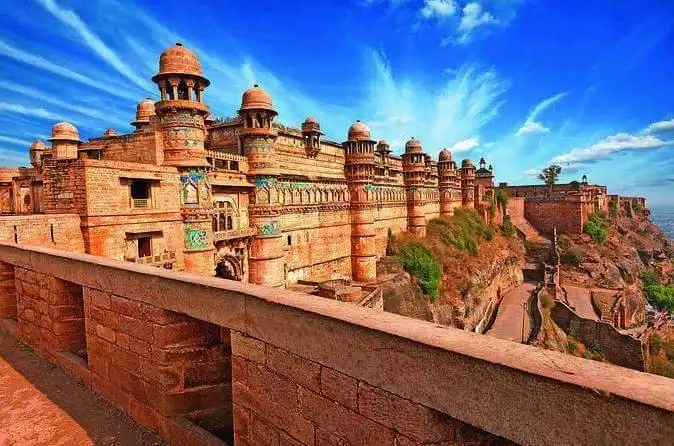 Hotels near Rama Krishna Ashram Ln