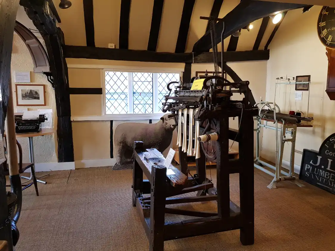 Hotels near Godalming Museum