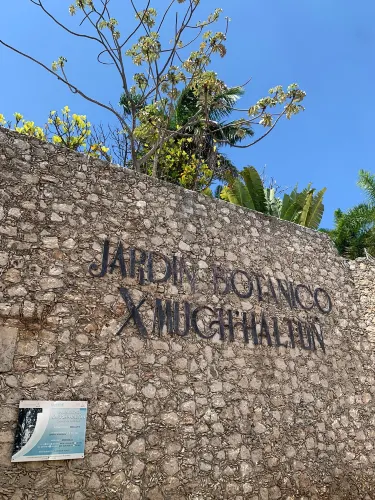 Jardín Botánico Xmuch-Haltún (Baluarte de Santiago)