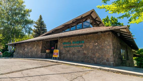 Favell Museum