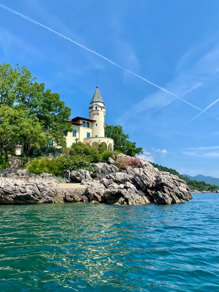 Hotels in Medveja